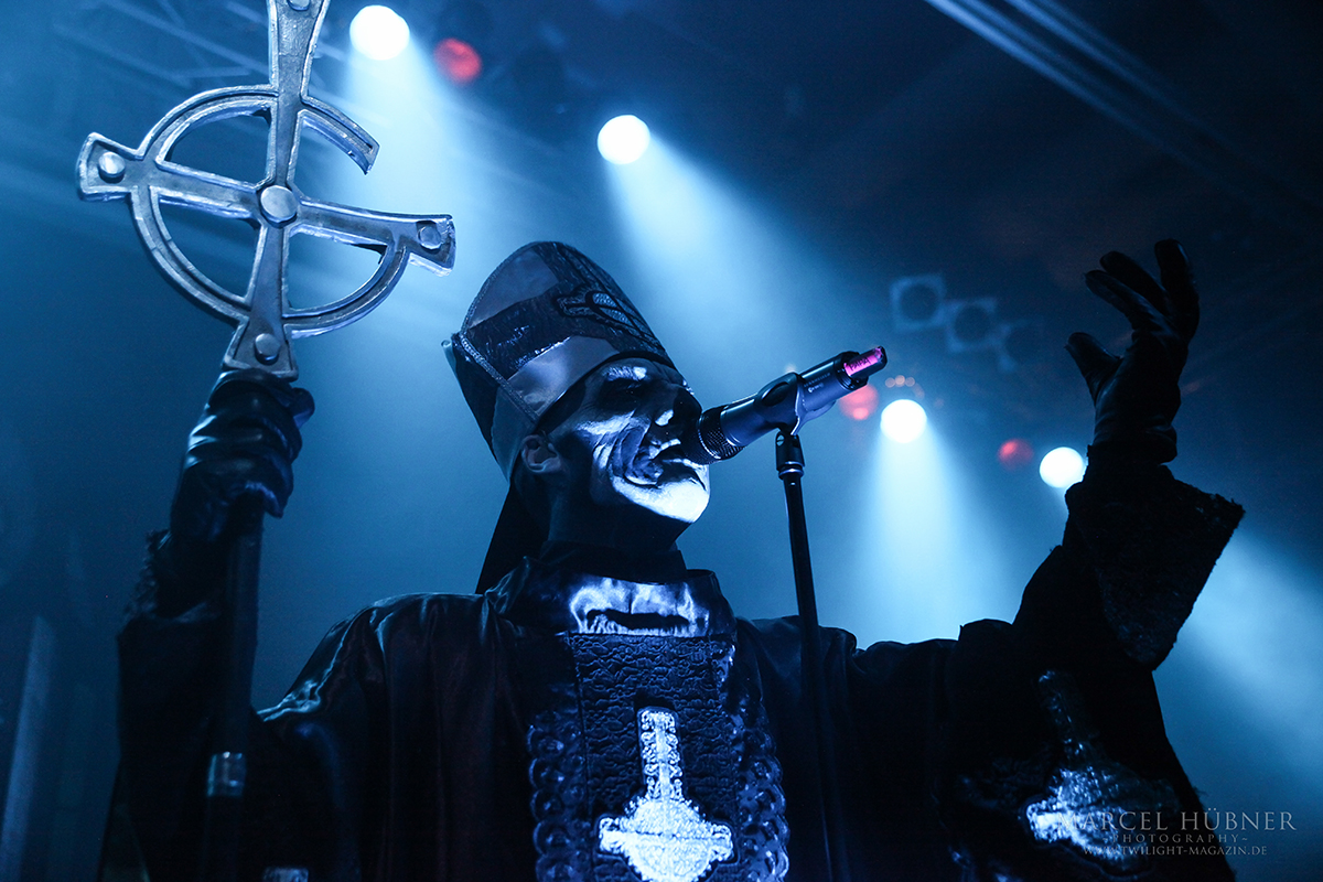 ghost live in köln bilder